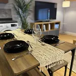 Birmingham City Stay Apartments